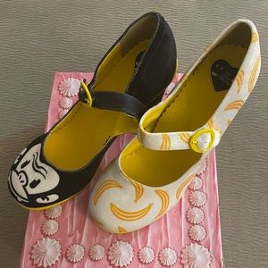 Hot Chocolate Designs - Monkey/Banana Mary Janes